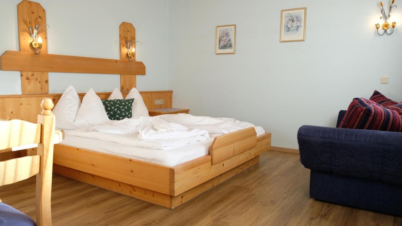 Hotel Zum Hirschen Leutasch Buitenkant foto