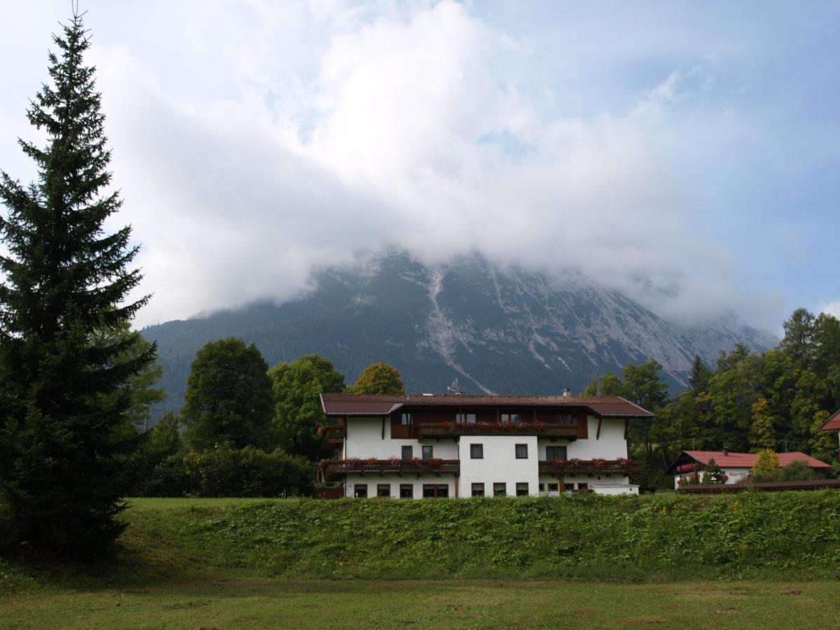 Hotel Zum Hirschen Leutasch Buitenkant foto