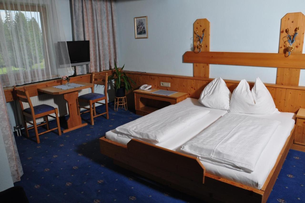 Hotel Zum Hirschen Leutasch Kamer foto
