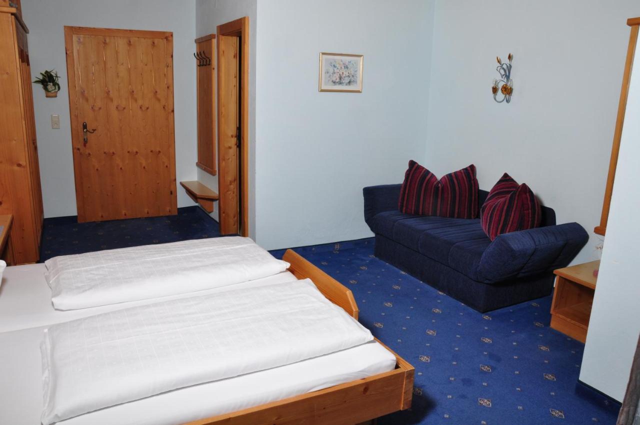 Hotel Zum Hirschen Leutasch Kamer foto