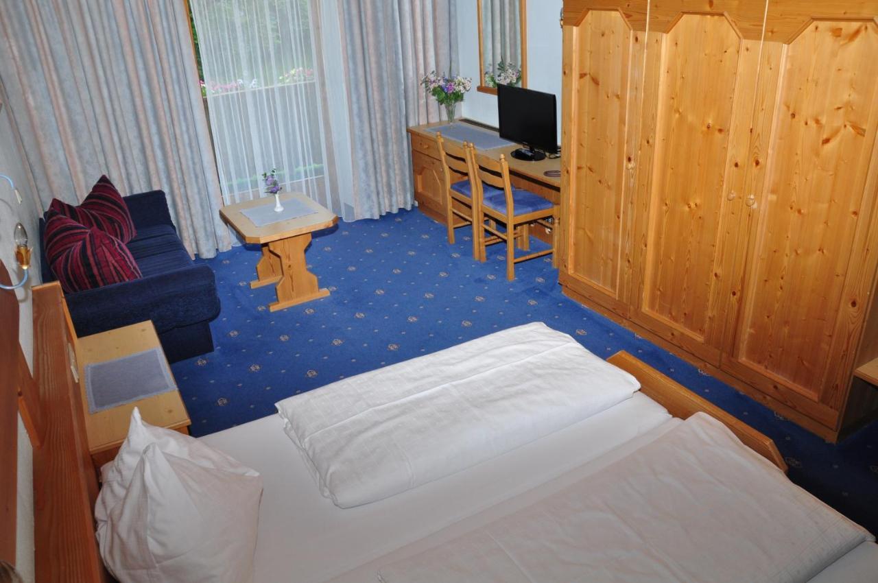 Hotel Zum Hirschen Leutasch Kamer foto