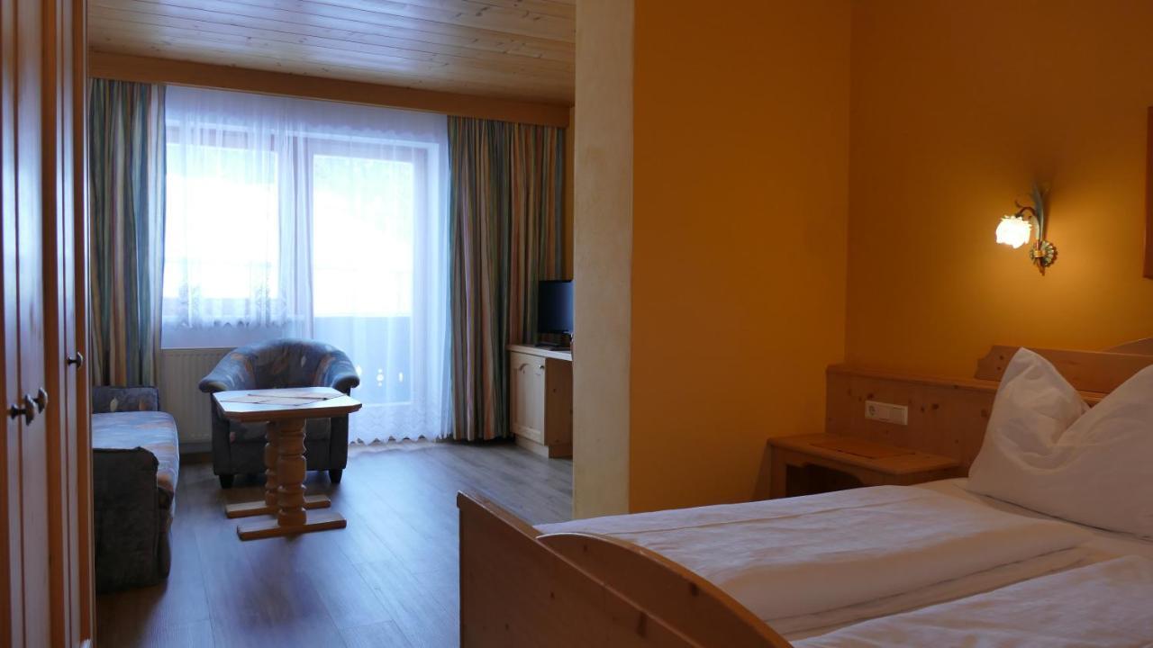 Hotel Zum Hirschen Leutasch Buitenkant foto