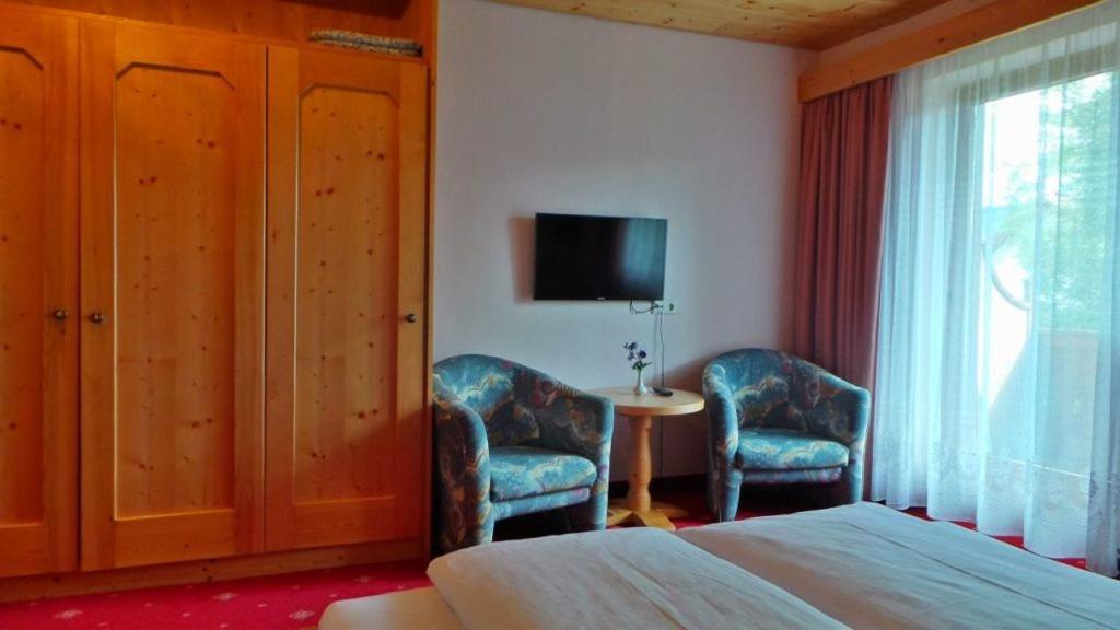 Hotel Zum Hirschen Leutasch Buitenkant foto